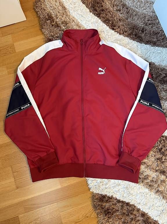 Giacche: Puma Sportjacke Oversized – Usato da Egnach venduto da hrid