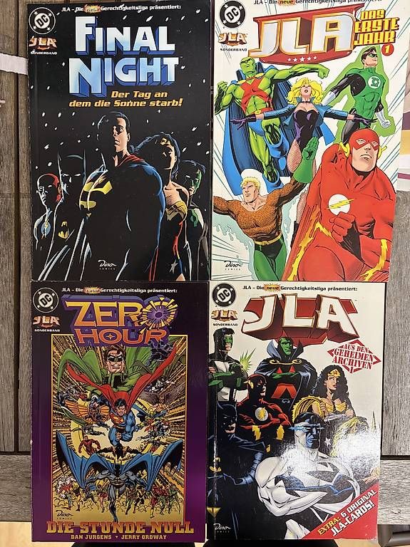 Comics: DC Comic Specials 22 Bände – Gebraucht aus Schleinikon von kar_8ww7 1