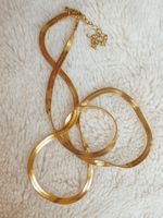 Schlangenkette: Länge: 50 cm. Breite: 4 mm