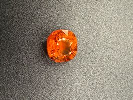 Natürlicher Mandarin Granat 3.55 ct mit AIGS-Zertifikat