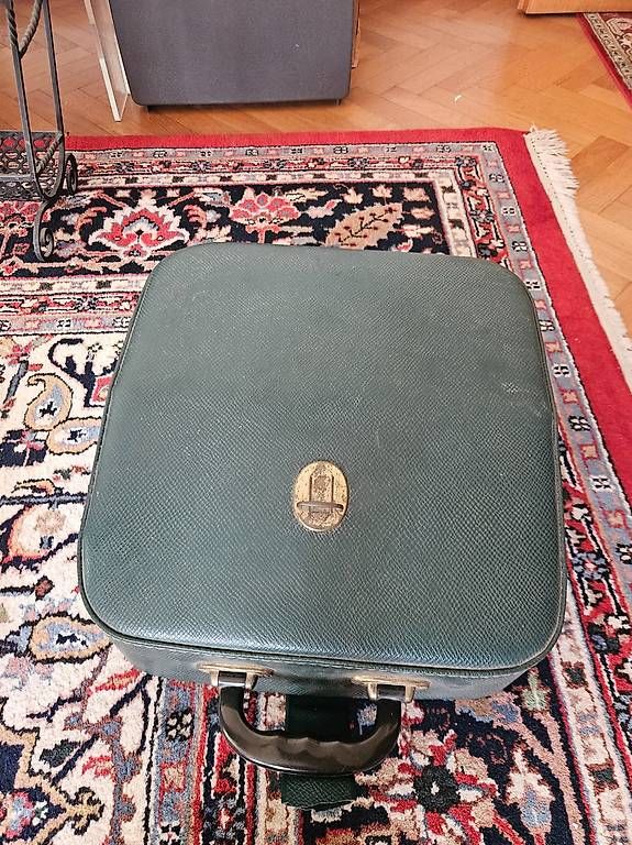 Hermès Macchine da scrivere: Machine a écrire portable Hermes 2000 – Usato da Echarlens venduto da biker333 1