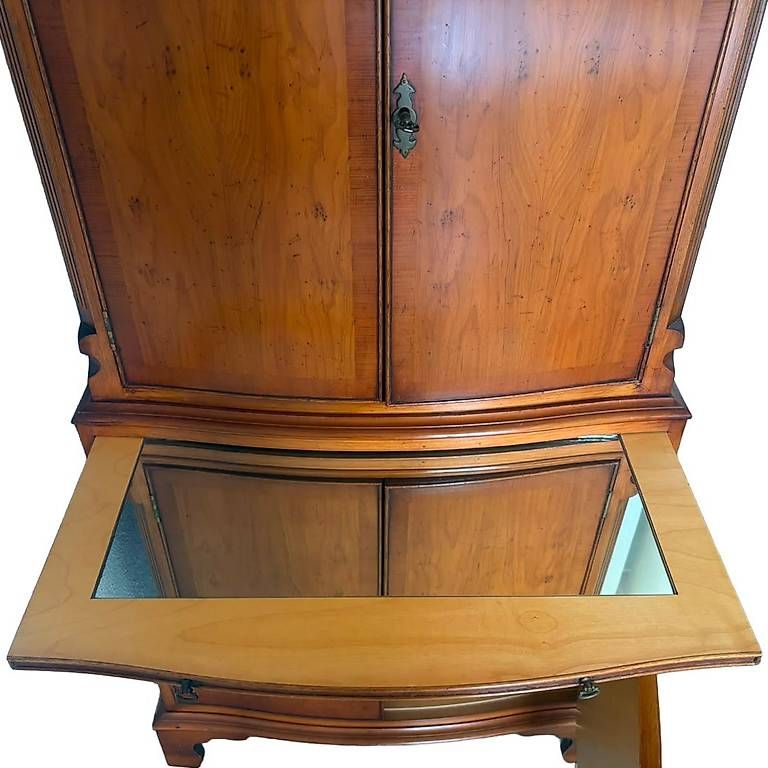 Armadi: Spirituosen-Schrank – Usato da Urdorf venduto da gxbrf281 3