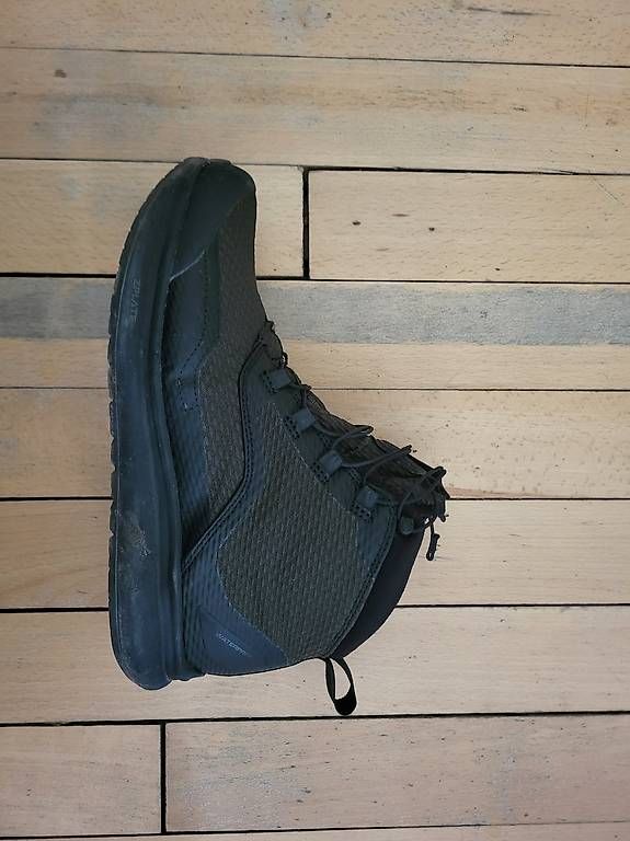 Chaussures hommes: Momo design Motorcycle Shoes – D'occasion à Zürich par nikostr