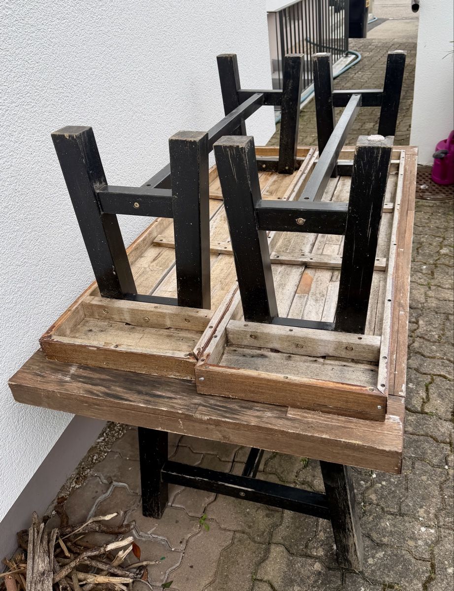 Tischset: Tisch und Bänke – Gebraucht aus Arch von Tounsen 1