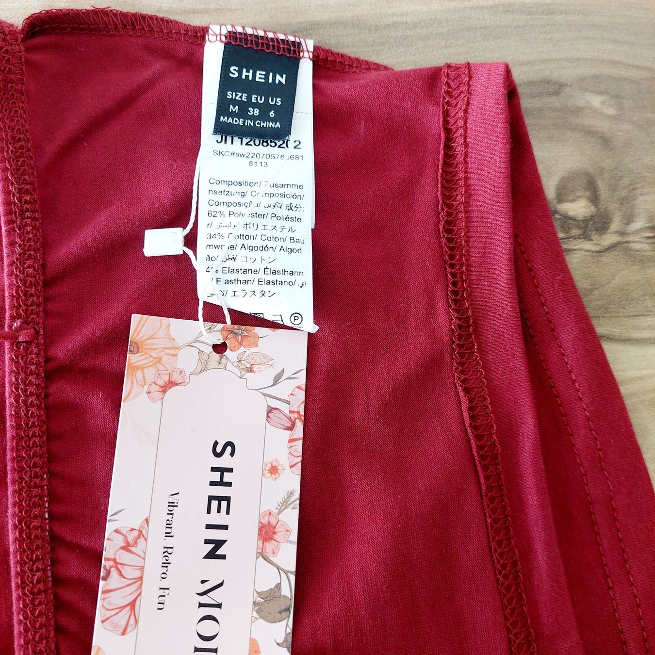 Shein Tops: Crop Top Shein Gr. M Neu – Neu und originalverpackt aus Zürich von maj_76zn 3