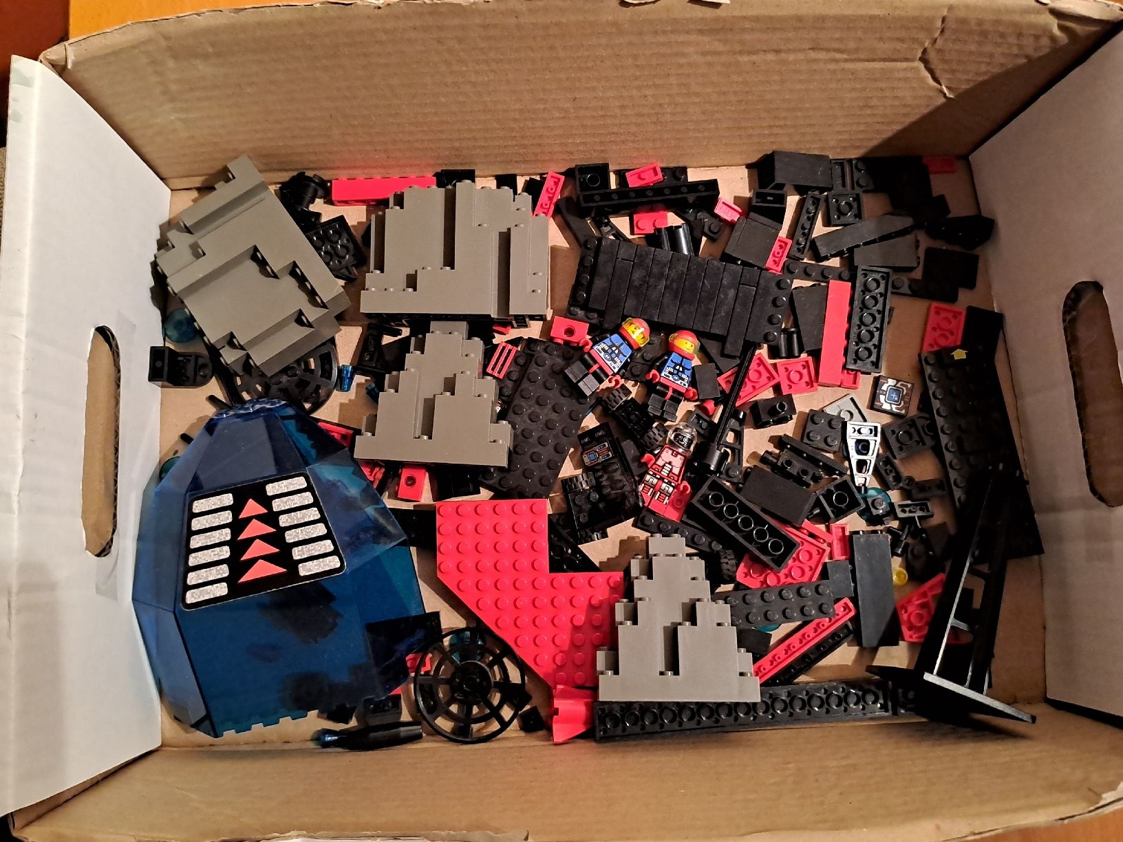 Lego Giocattoli: Lego Space Set 6959 + BA   Versand möglich – Usato da Kestenholz venduto da Knox1973 1