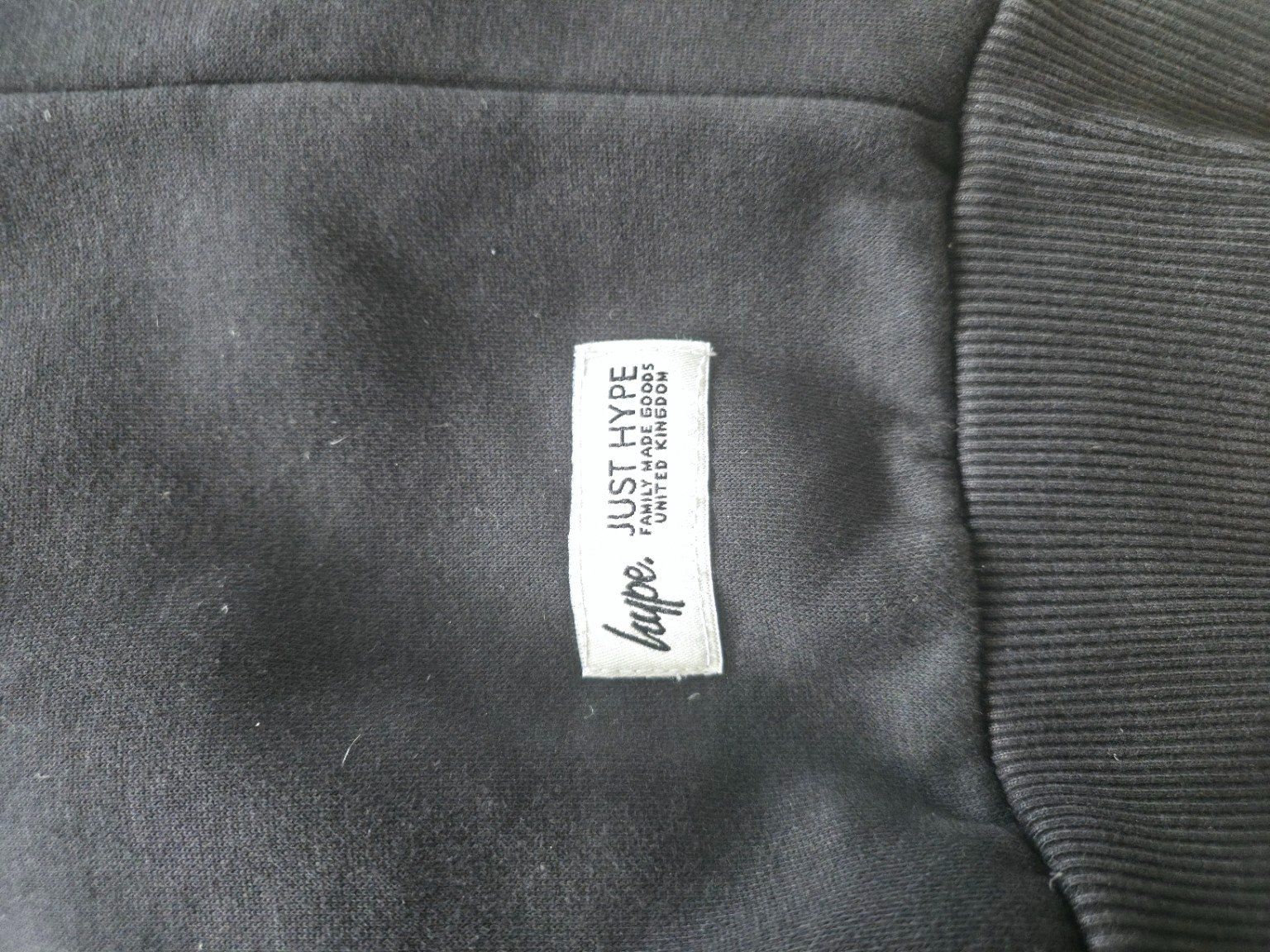 Pulls & Sweat-shirts: HYPE Script Sweatshirt schwarz Gr. L – D'occasion à Dietlikon par Bonamesa 4