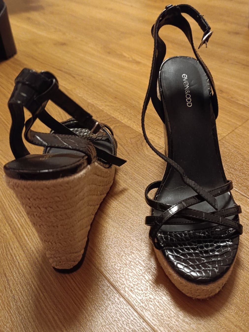Scarpe da donna: Keilsandalen / Pumps Even & Odd, Grösse 40, schwarz – Nuovo (secondo la descrizione) da Silvaplana venduto da Suomi3101 2