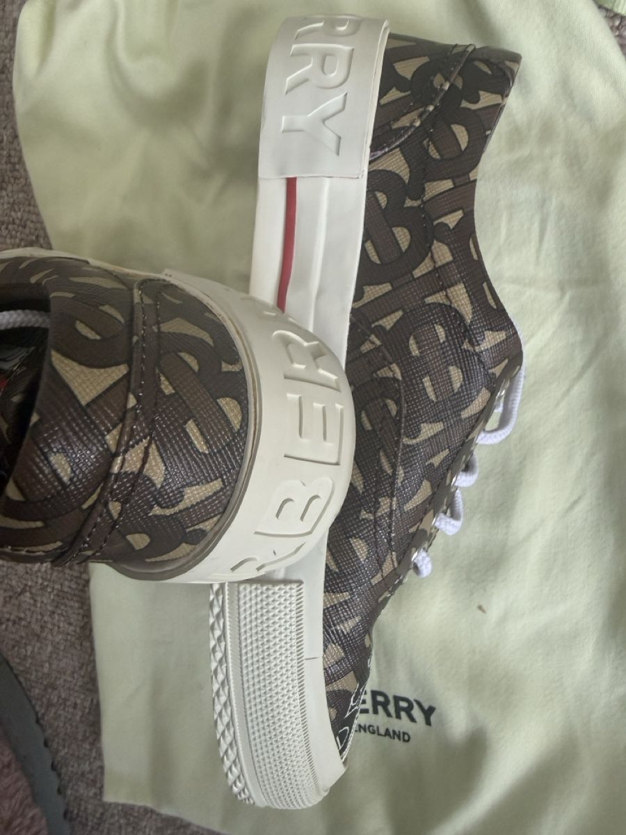 Burberry Scarpe da uomo: Burberry Monogram Stripe E-canvas Sneake – Nuovo (secondo la descrizione) da Wohlen AG venduto da rol_8r5l 2