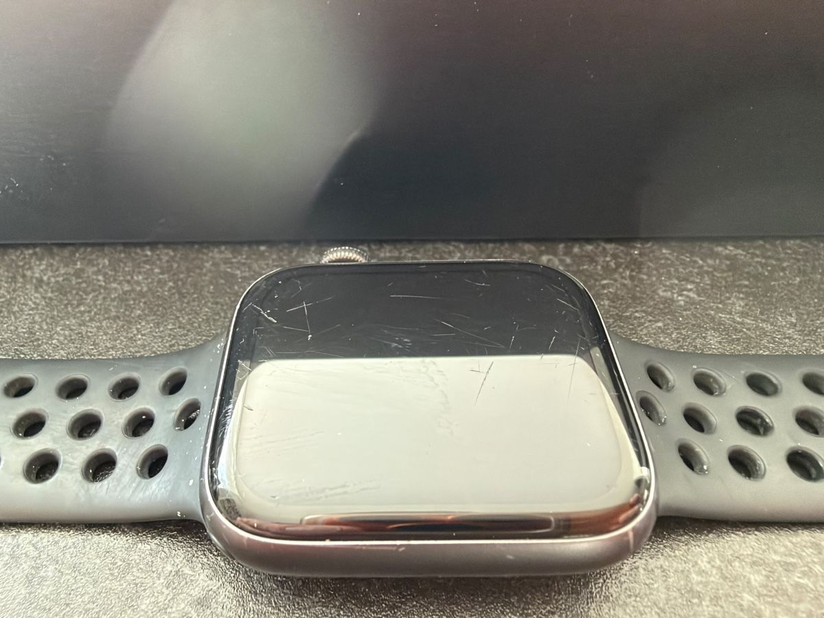 Apple Smartwatch: Apple Watch Nike S5 44mm – Usato da Meienberg venduto da Affe13 3