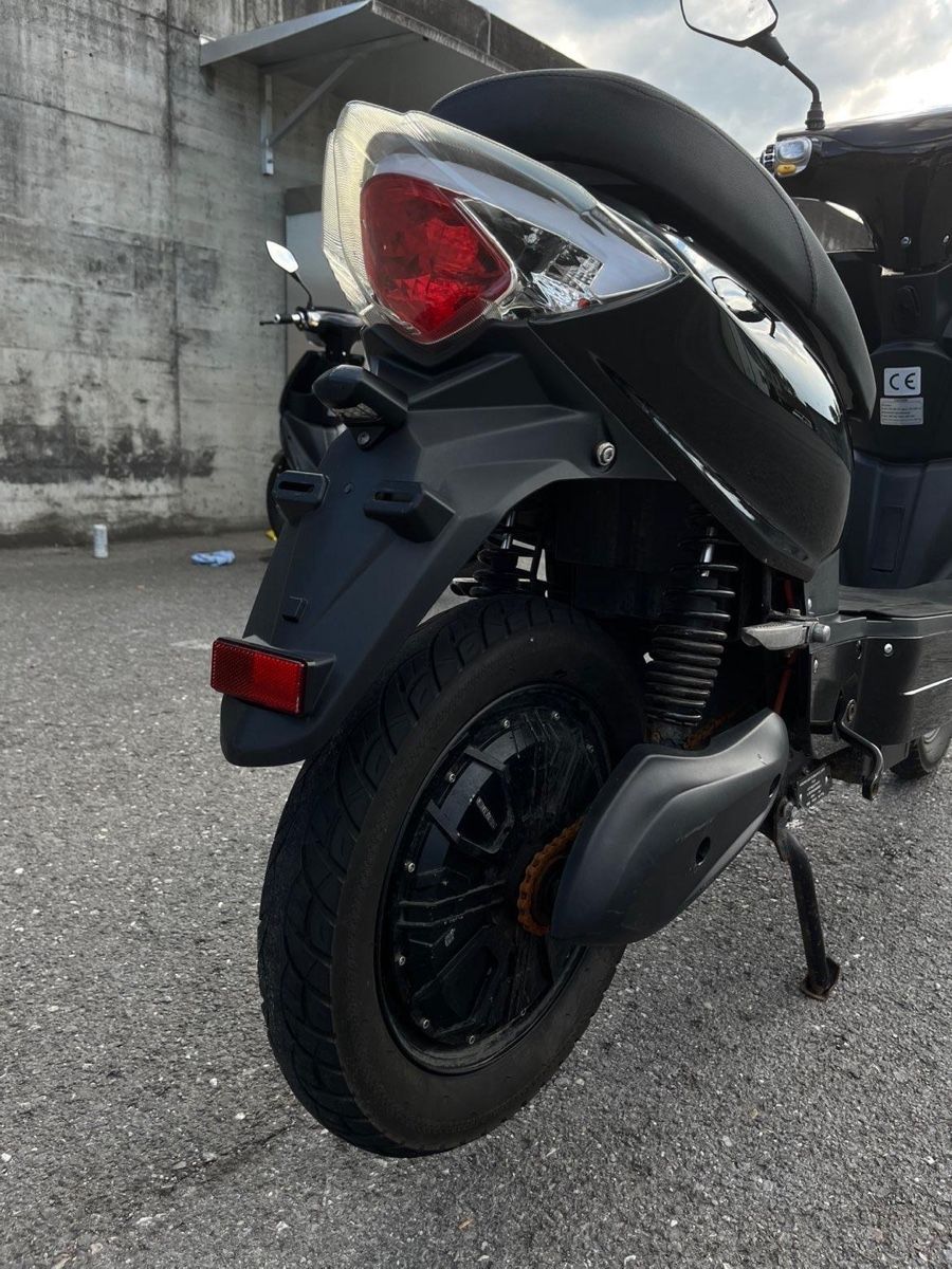 Scooters: Sky 3 E Roller – Gebraucht aus St.gallen von nur_9rj9 2