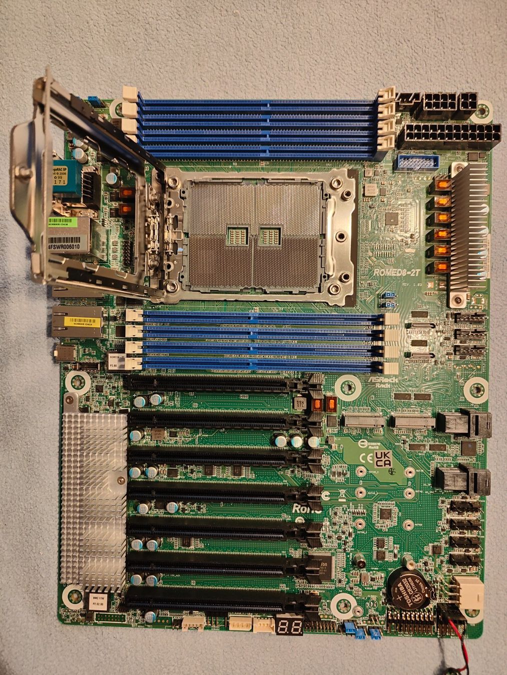 Asrock Mainboards: Asrock Rack Romed8-2T Epyc Mainboard – Gebraucht aus Hägglingen von htr_qz5j