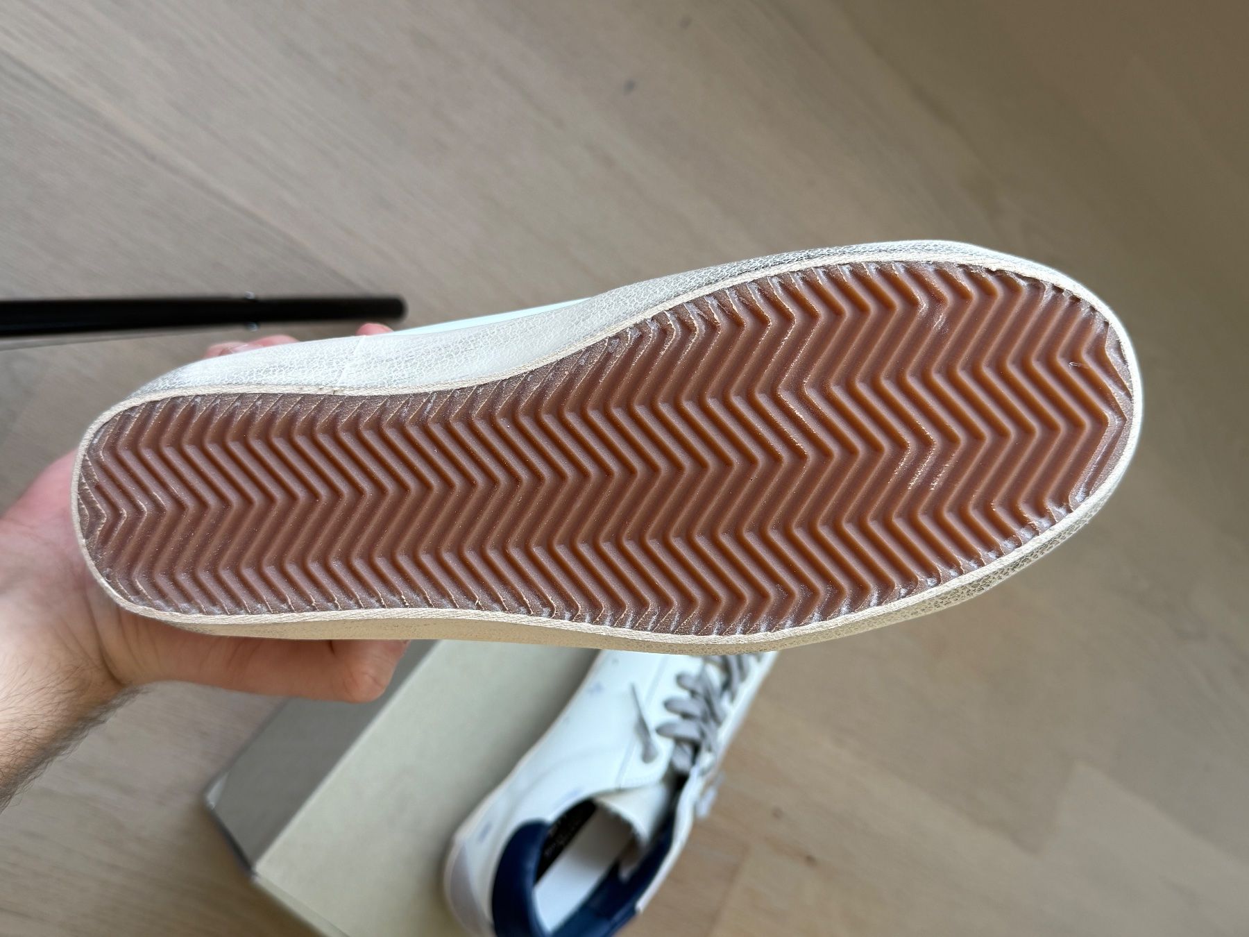 Golden Goose Chaussures hommes: Golden Goose Superstar 42 – Neuf avec emballage d'origine à Allschwil par lor_6cgq 3