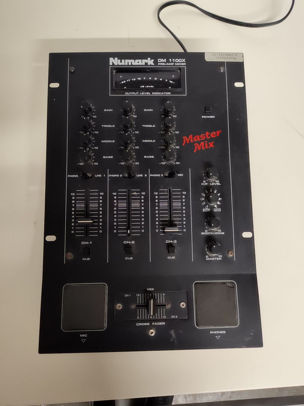 Console di mixaggio: Numark Master Mix DM 1100 X PRE-Amp Mixer – Usato da Bern venduto da WE_ARE