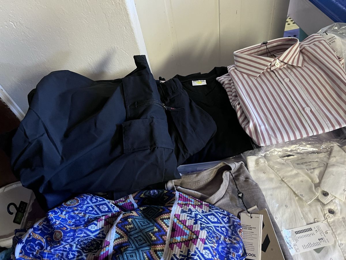 Kleiderpakete: Kleiderpaket (14) – Gebraucht aus Glattfelden von maa_qcj8 6
