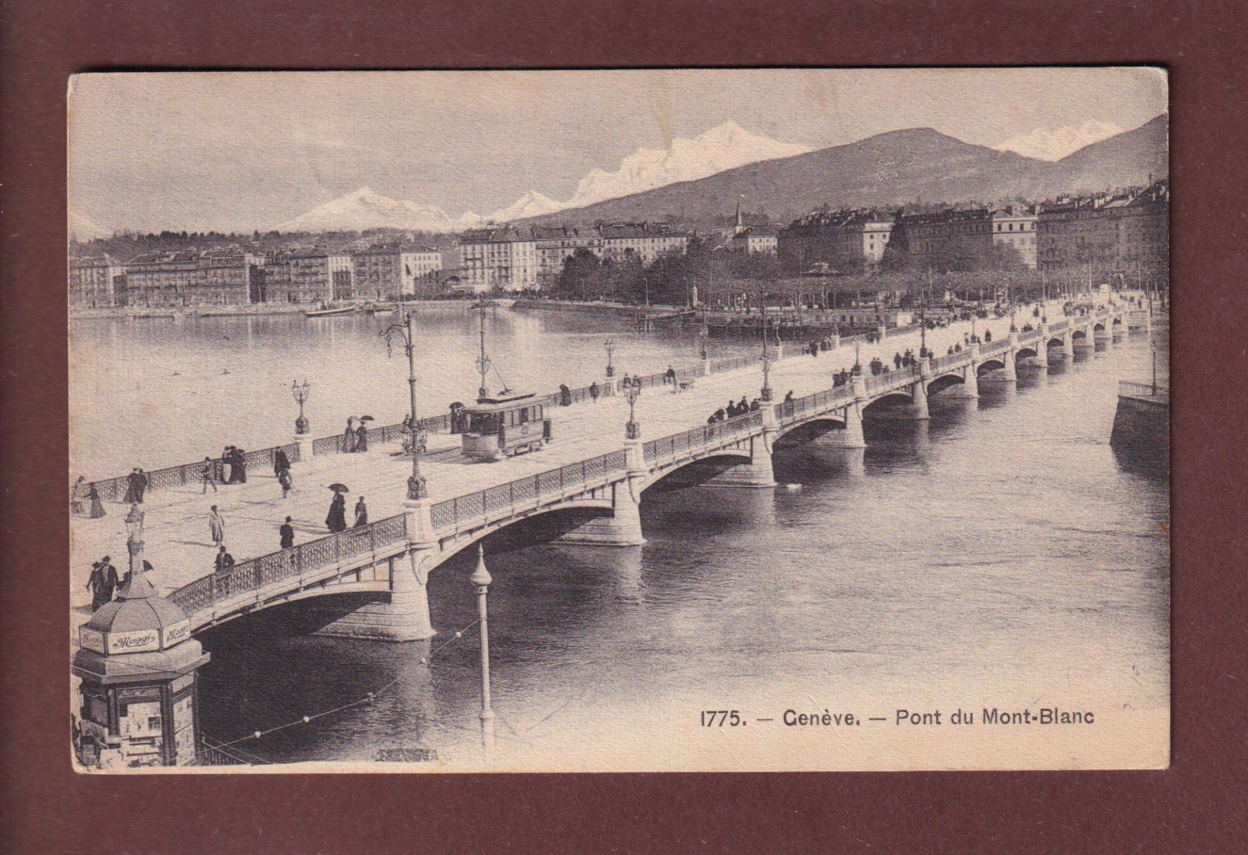 Cartoline postali: GENEVE - Pont du mont Blanc - Tram – Usato da Pully venduto da nicecards