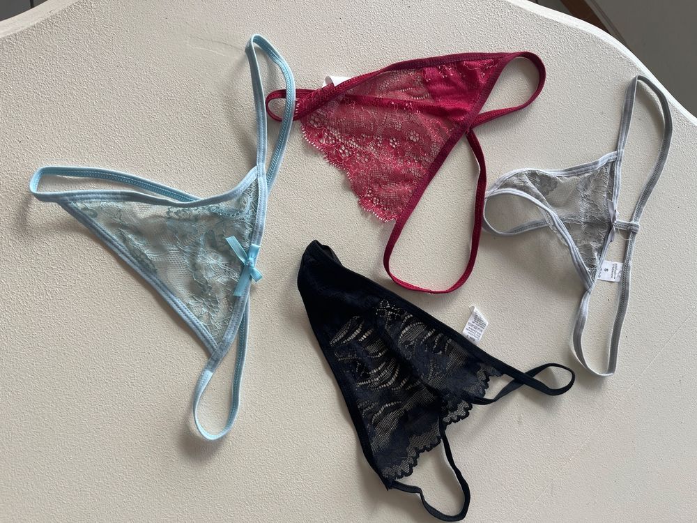 Lot mit 4 Sexy String (S/M) gebraucht (Gebraucht) in Chiasso für CHF 5 ...