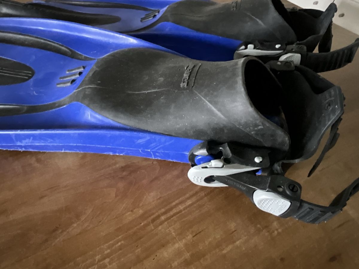 Mares Pinne, Maschere & Boccagli: Palmes de plongée Mares Subchannel bleues Taille S – Usato da Ligerz venduto da SparkleX 2