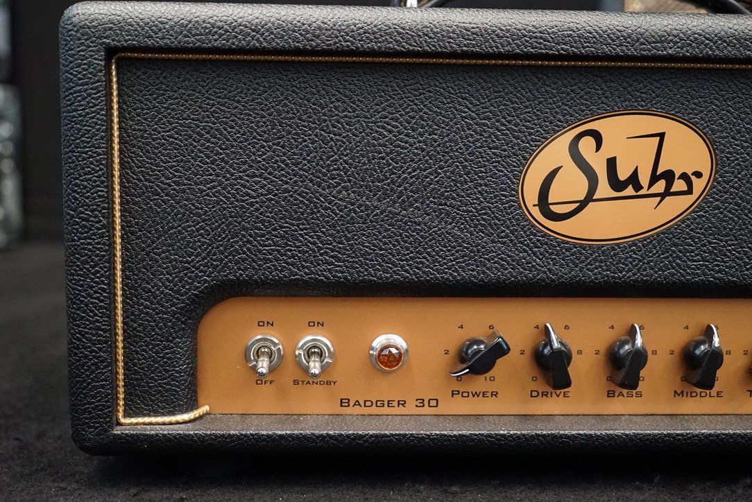 Verstärker: Suhr Badger 30 Halfstack mit 1×12" Black/Gold Cabinet – Gebraucht aus Ortschwaben von Musictrade 2