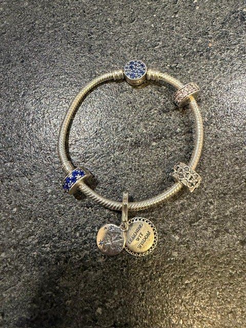 Bracciali & Braccialetti: PANDORA ARM-KETTE – Usato da Urtenen-Schönbühl venduto da Pianoman78