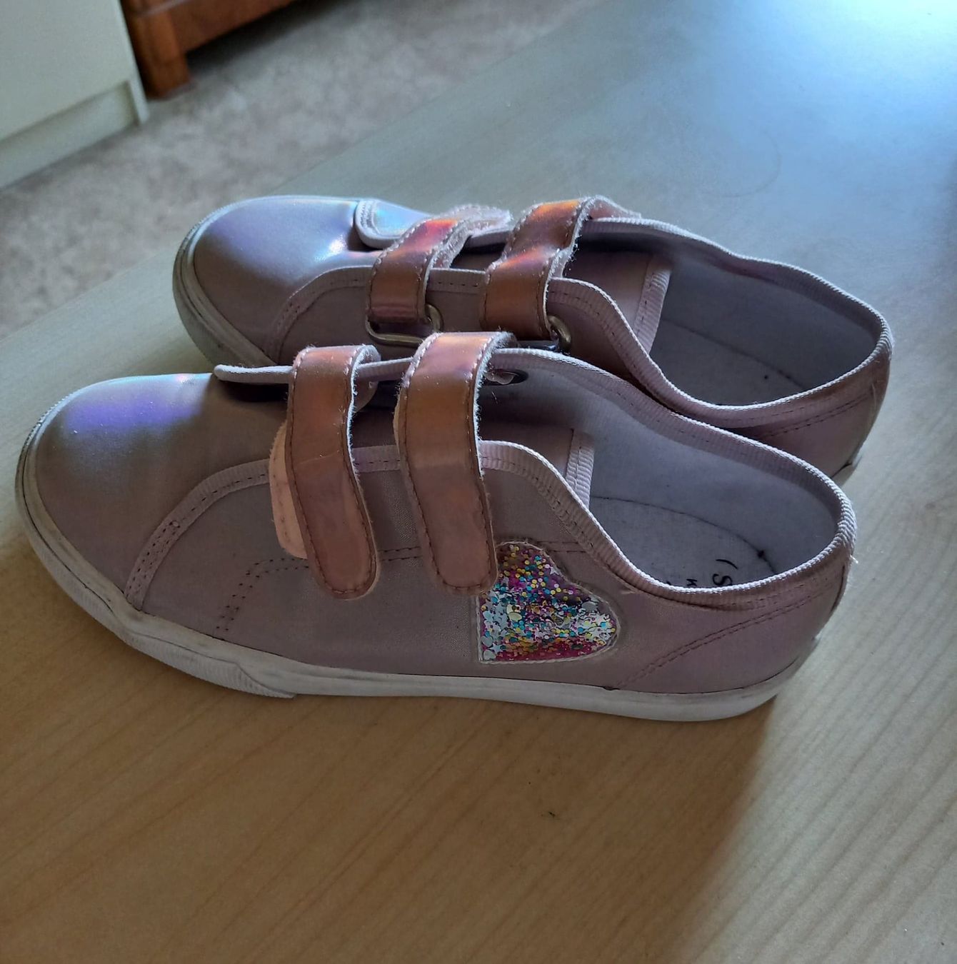Scarpe per ragazze: Mädchen Turnschuhe /Sneakers Gr. 30 – Usato da Möhlin venduto da Simba4871