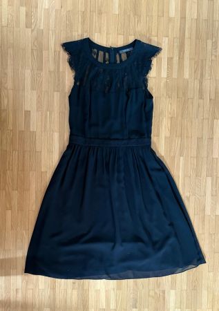 Elegantes schwarzes Spitzenkleid von ESPRIT – top Zustand