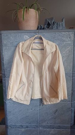 Leichte Windjacke Gr. ca. M/L  butter gelb, gebraucht