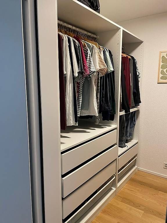 Schränke: Kleiderschrank PAX – Gebraucht aus Bern von Spabbeli