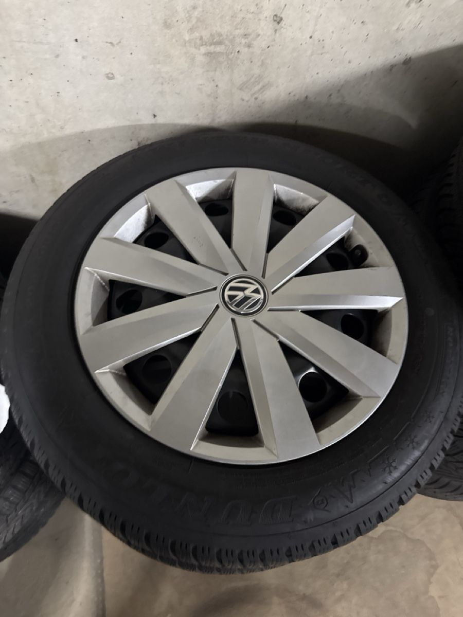 Pneus & Kompletträder: Vw Passat winterrkompleträder – Gebraucht aus Oftringen von lar_569b
