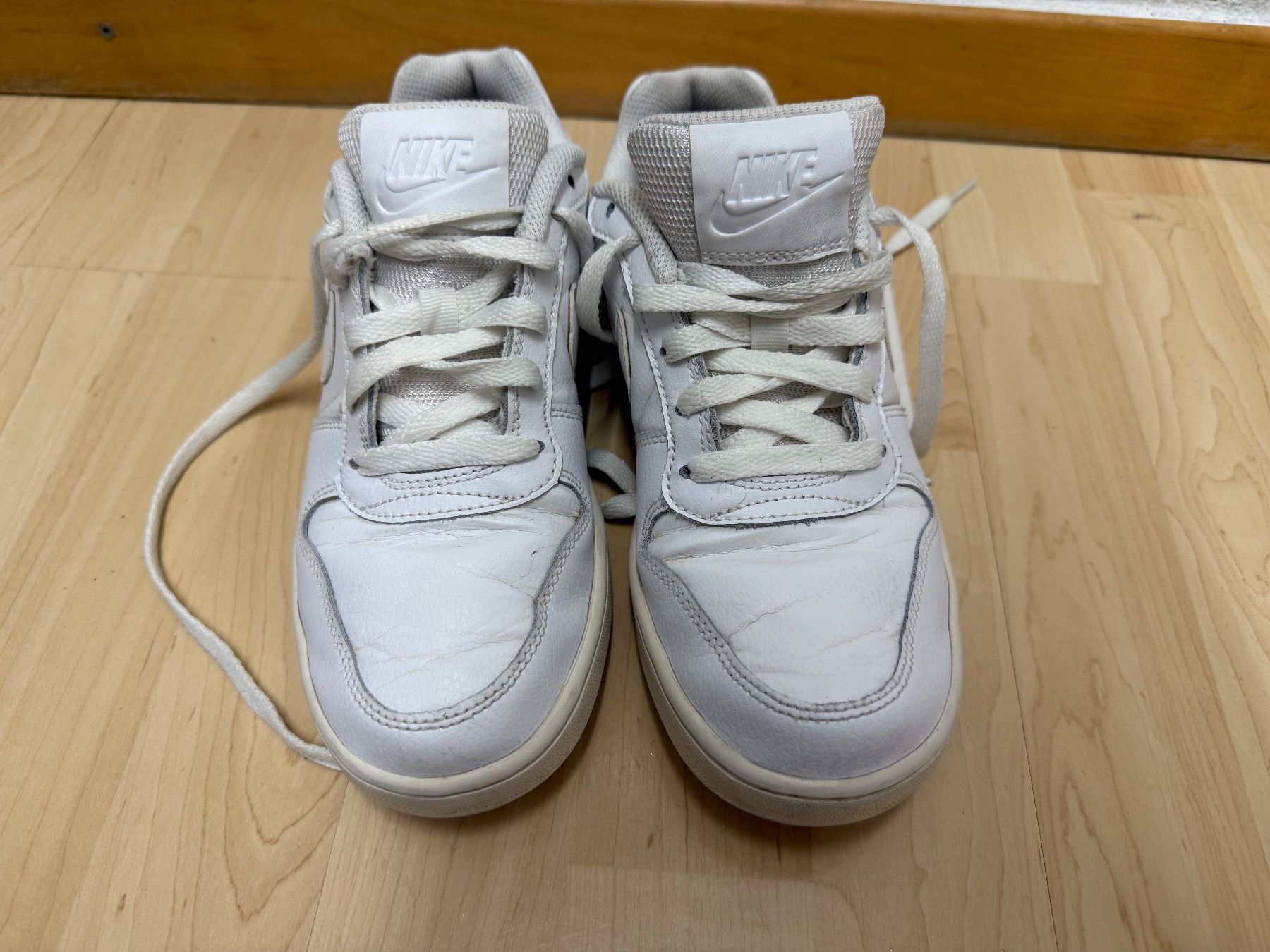 Nike Scarpe da uomo: Schuhe Nike Ebernon Low - Sneaker, Gr. 36.5, weiss – Usato da Siebnen venduto da dte_9kmw 1