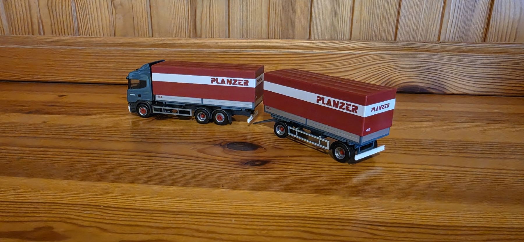 Herpa Modellini d'auto: Herpa Planzer Sattelzug Modell OVP 1:87   – Usato da Bettlach venduto da United83 2
