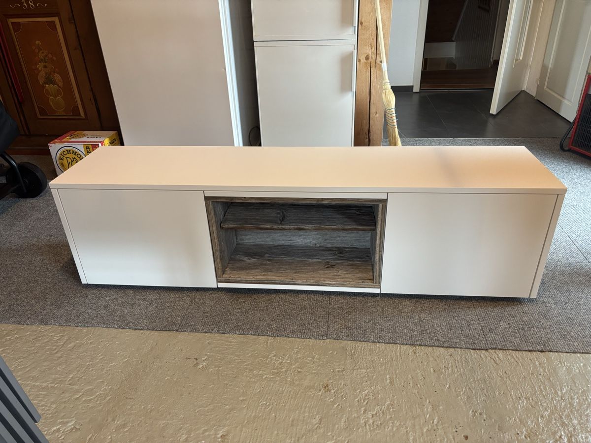 Mobili TV: Sideboard Tv – Nuovo e nell'imballaggio originale da Ruswil venduto da ced_m9rd