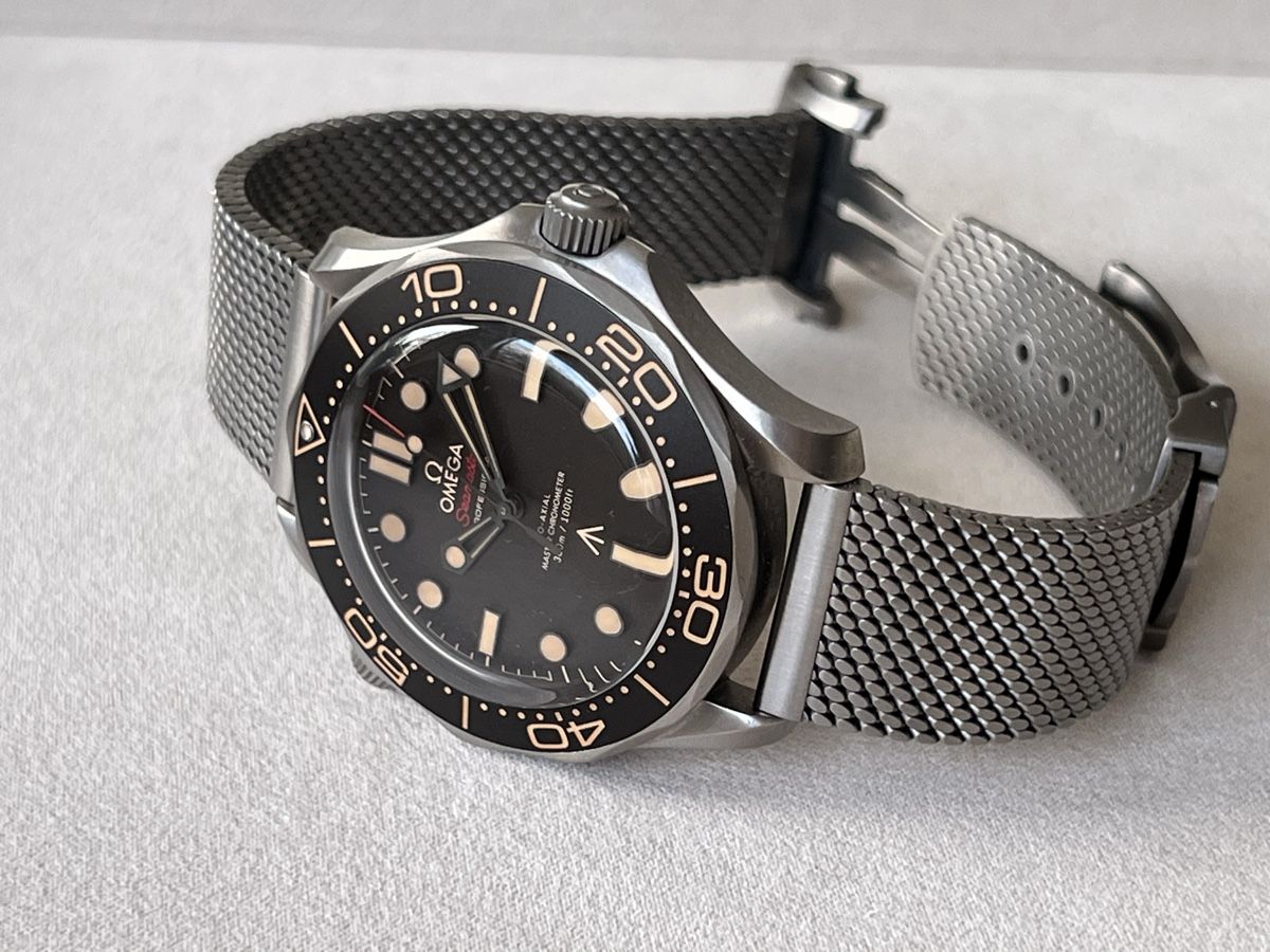 Omega Orologi: OMEGA Seamaster Diver 300 édition 007 – Nuovo (secondo la descrizione) da Pully venduto da OnTime