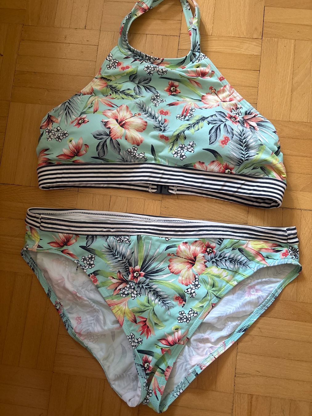 Esprit Maillots de bain & Bikinis: Bikini 38 Esprit – D'occasion à Thun par Melpi2010