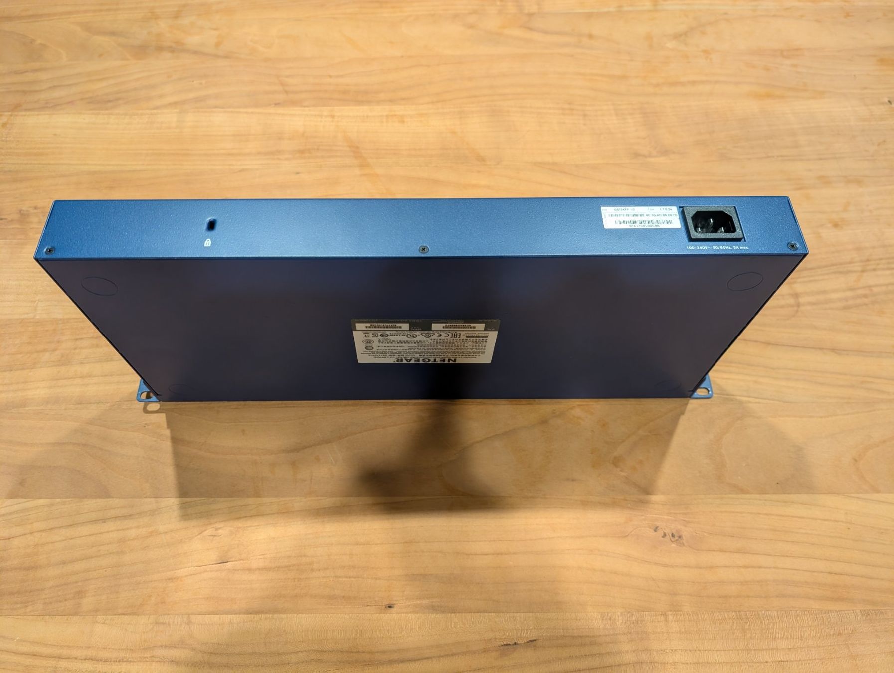 Netgear Hubs & Switches: NETGEAR ProSAFE GS724 TP V2 24 POE+ Gigabit Switch – Gebraucht aus Oberrohrdorf von luk_b7fg 2