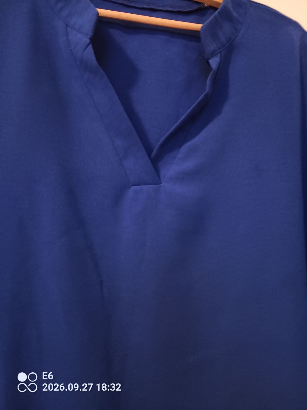 Camicette: Dunkelblaue Bluse – Usato da Zürich venduto da Mitzi6 2