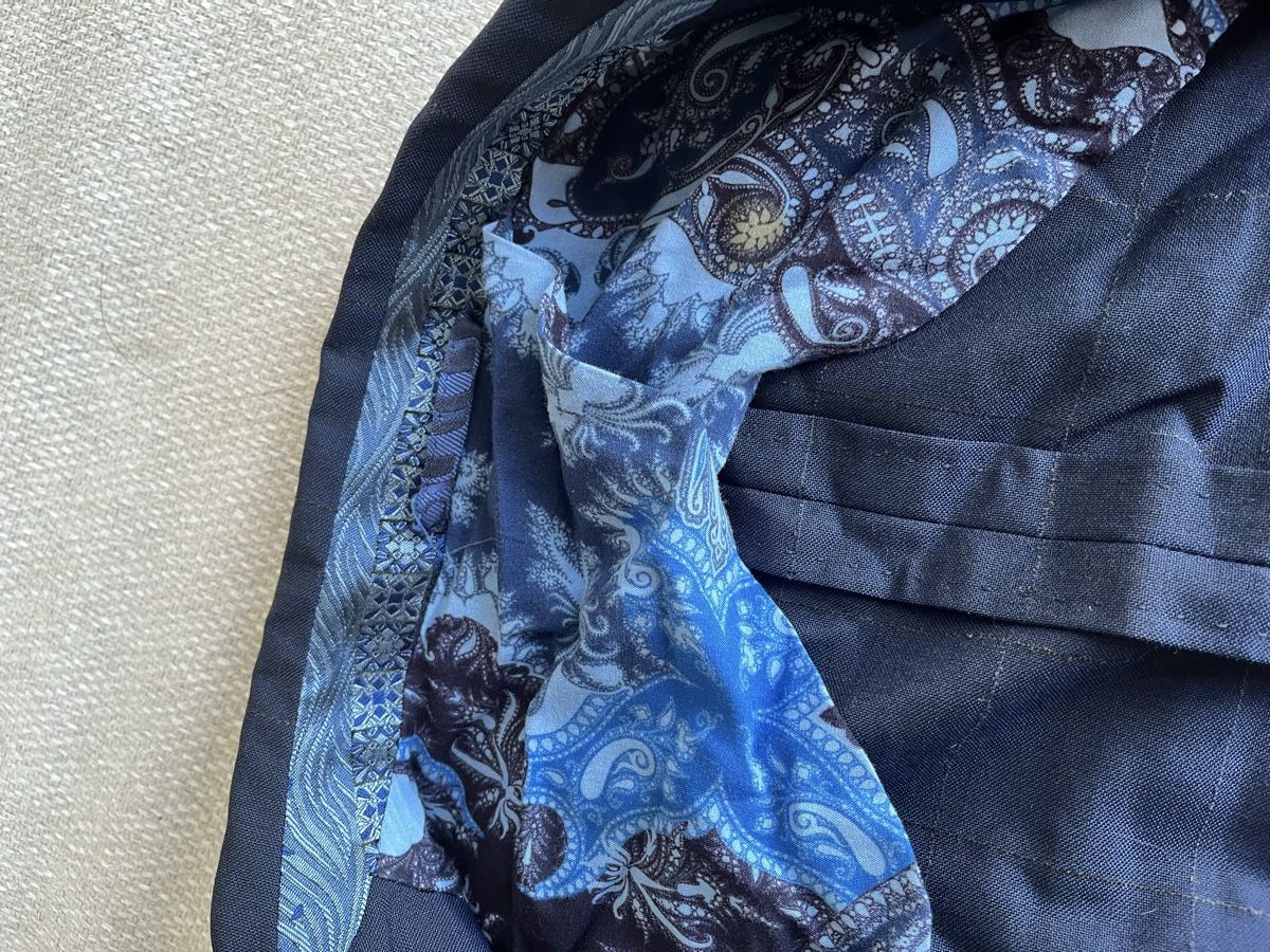 Etro Jacken: Etro Blazer Navy Check Pattern Double Breasted Size 48 – Gebraucht aus Lausanne von Danash 7