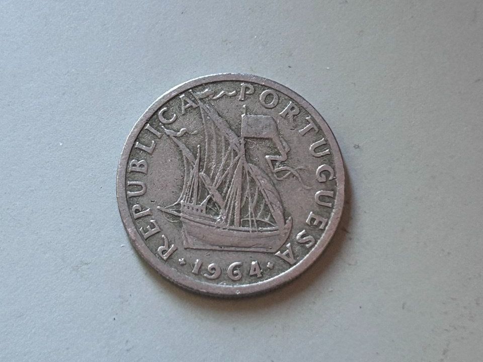 Tutti le monete: 2,50 Escudos del 1964 – Usato da Giubiasco venduto da LorisVale 1