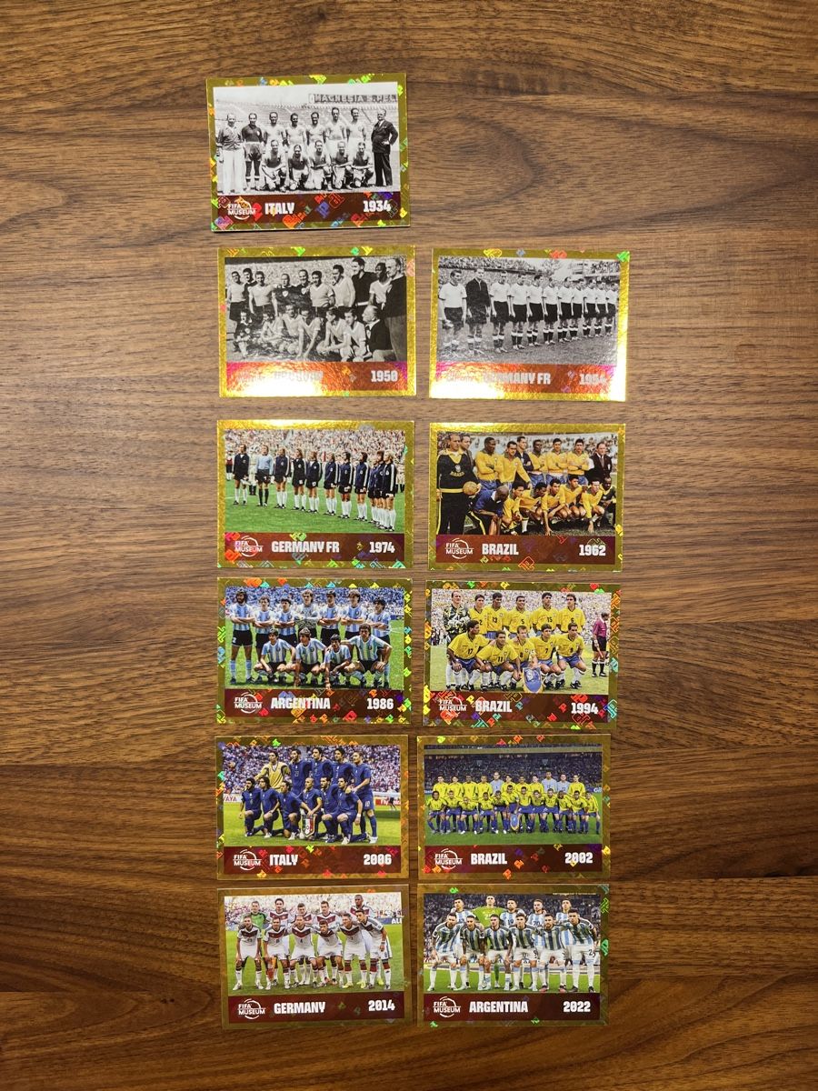 Panini Sammelbilder & Trading cards: WM 26 11 Extras 2 Mannschaften  – Neu (gemäss Beschreibung) aus Au ZH von Paninifieber26