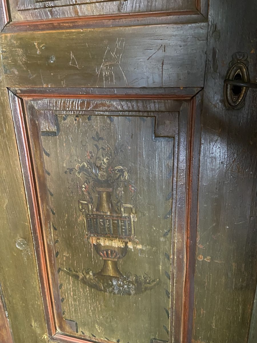 Armadi: Antiker Bauernschrank – Usato da Reinach BL venduto da LC22 3