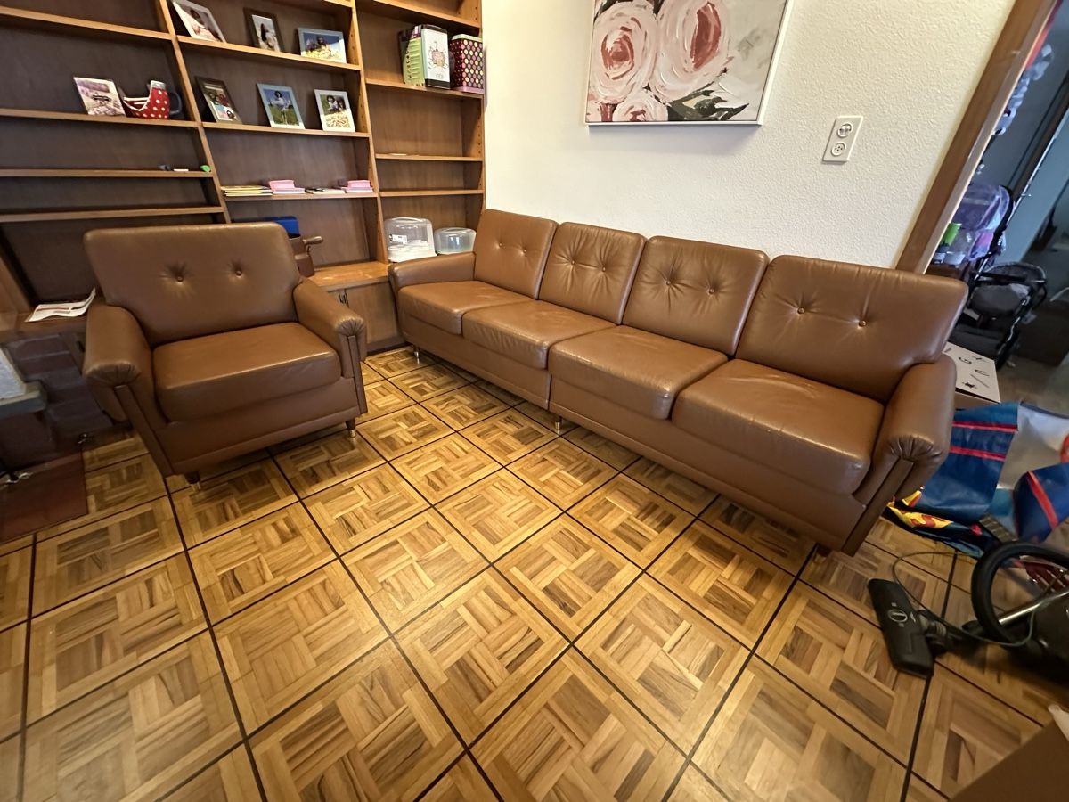 Sofas: Sofa Echtleder-Set – Gebraucht aus Au - ZH von Cyellem