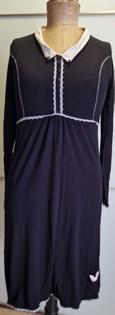Schwarzes Pyjama mit Kragen, Grösse M – Perfekt für Herbst