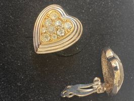 Herzen-Ohrclips, Modeschmuck. Glitzersteine