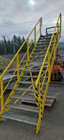 Treppe gemäss Bild aber ohne Podest