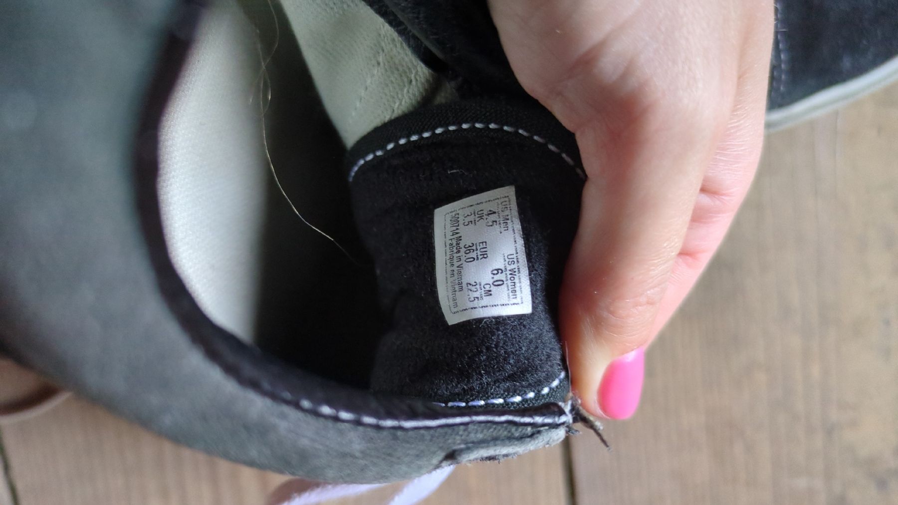 Herrenschuhe: Vans Turnschuhe, Grösse 36, Wildleder – Gebraucht aus Brugg AG von SG1 3