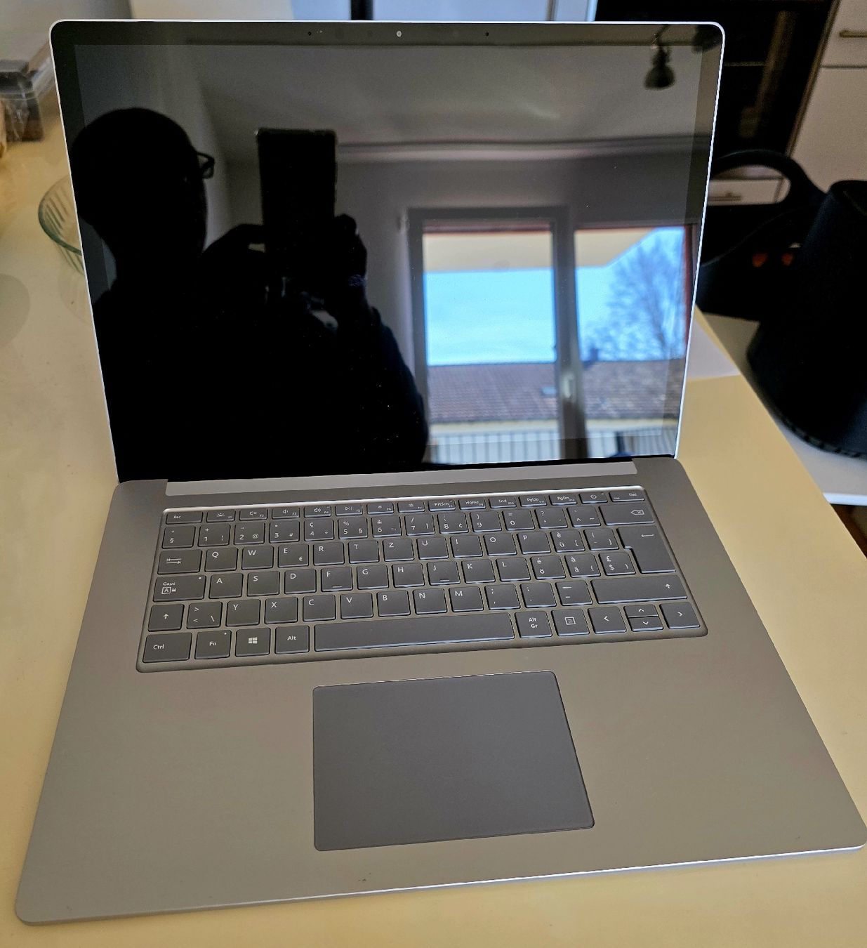 Microsoft Notebook: Laptop microsoft surface tadellos – Usato da wetzikon venduto da Bestedienste