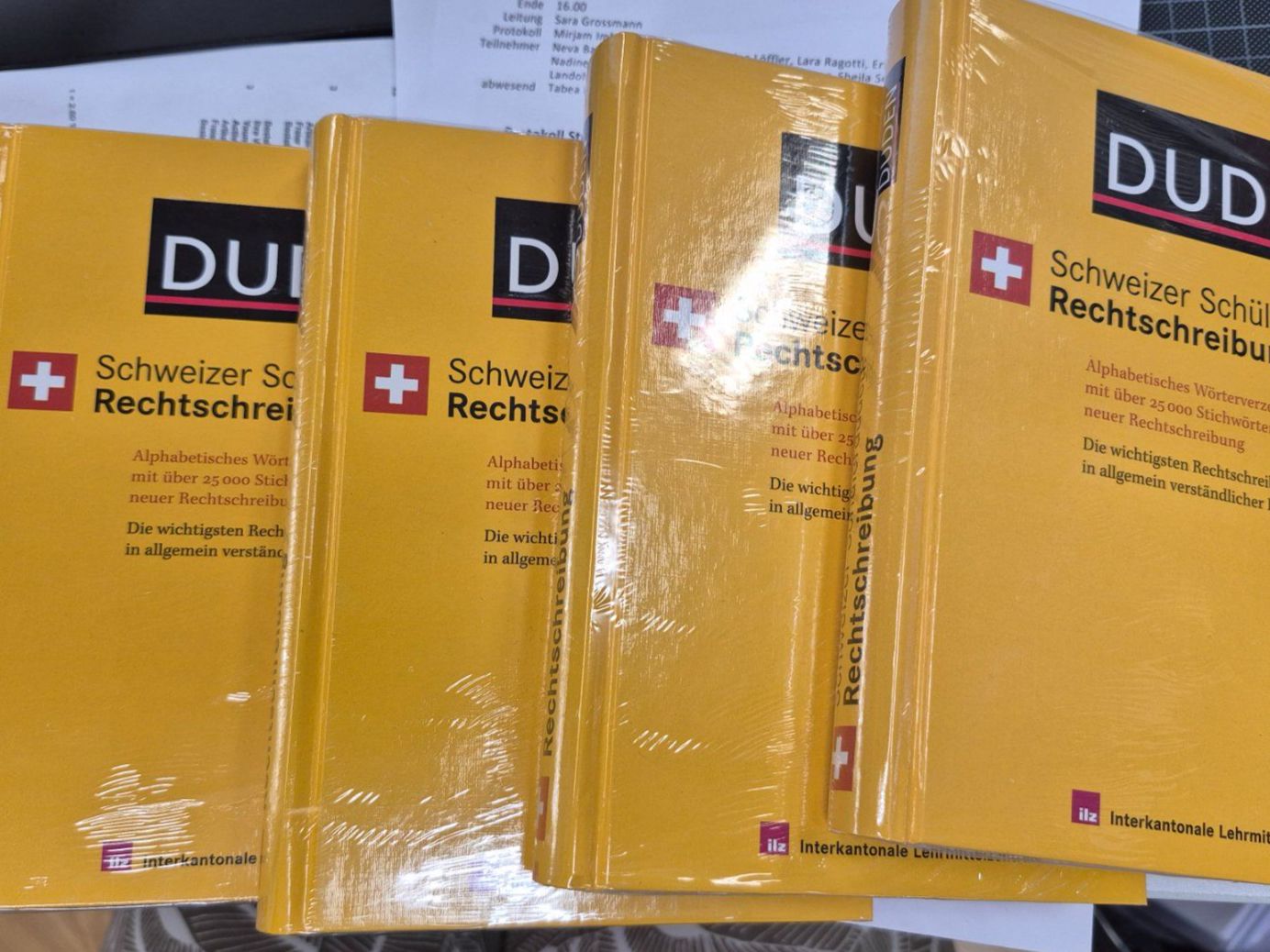 Libri: Schweizer Schülerduden Rechtschreibung – Nuovo e nell'imballaggio originale da Glarus venduto da glarneri