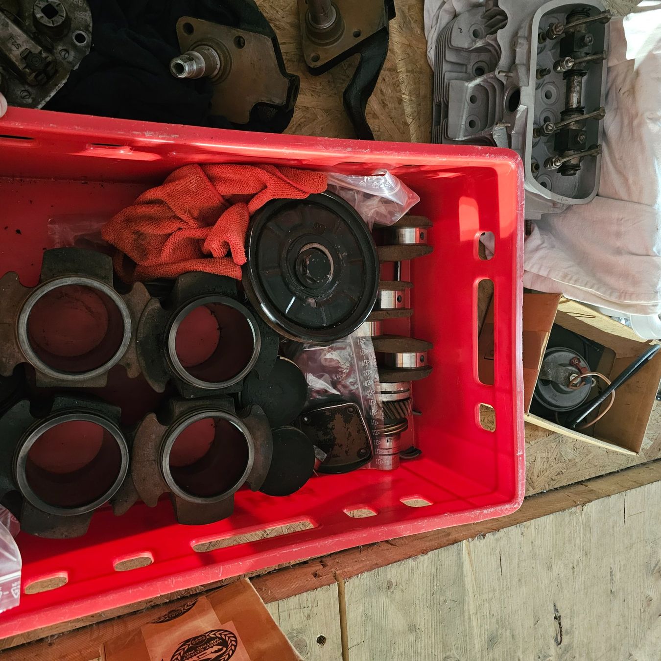 Tutti pezzi di ricambio auto: Vw käfer motor / ersatzteile – Usato da Wangen SZ venduto da inf_2dv5 4