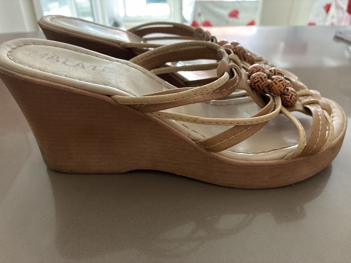 Scarpe da donna: Malati compensées beige bon état pointure 40 – Usato da Villars-sur-Glâne venduto da Raemy_and_Co 1