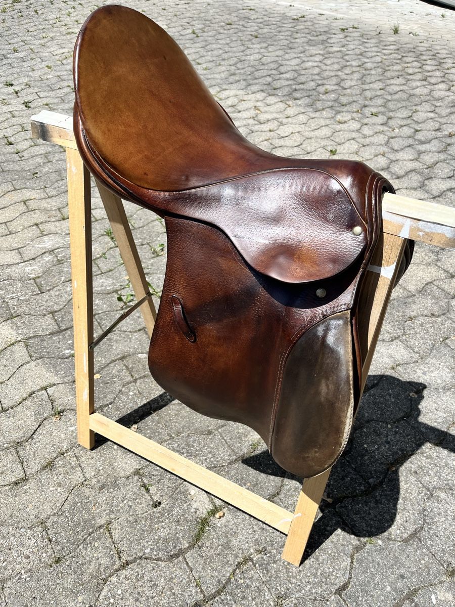 Selle & Accessori: Stübben Sattel gebraucht – Usato da Welschenrohr venduto da Aloe2 2